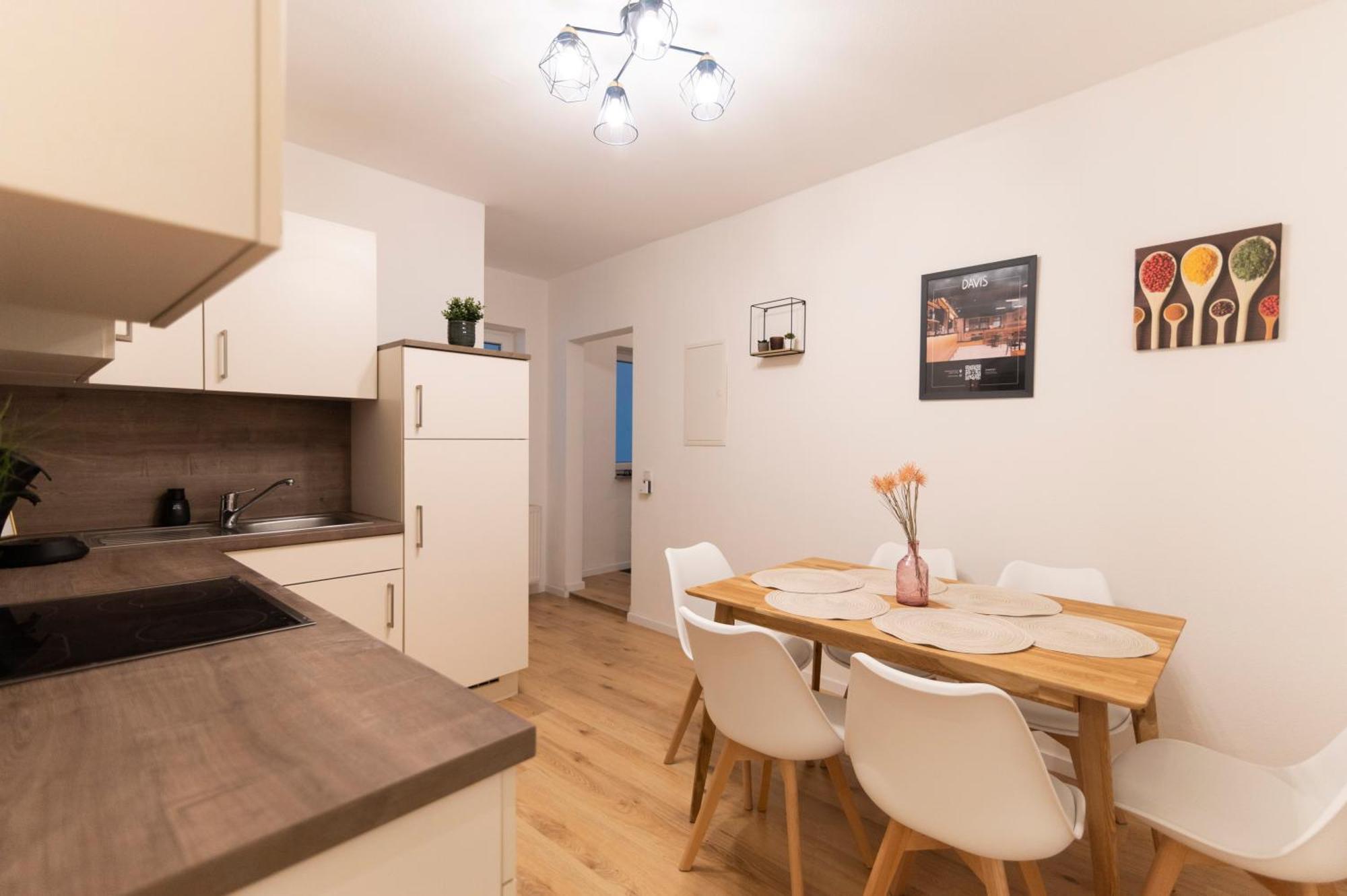 Peter Apartments - Premium Wohnung I 95Qm I 3 Schlafzimmer I Grosses Bad I Kueche I Wohnzimmer I Tv ฟุลดา ภายนอก รูปภาพ